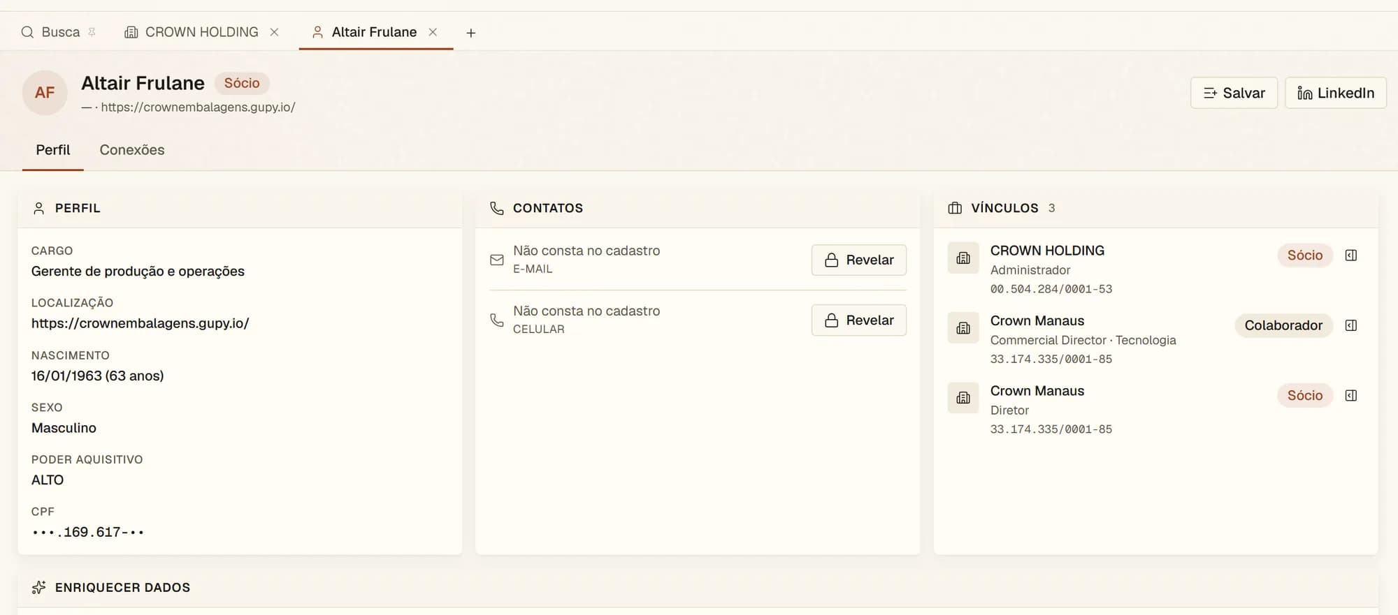 Perfil de decisor no TAMZ: cargo, localização, poder aquisitivo, vínculos societários e contatos de e-mail e celular prontos para revelar